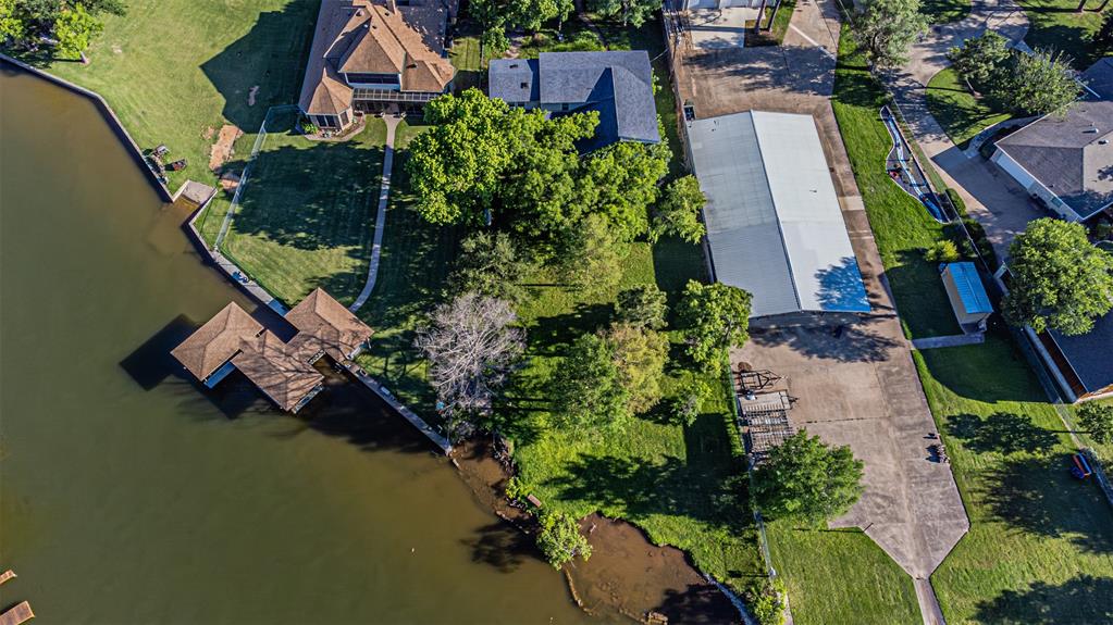 1712 Island Village Court - Photo 4