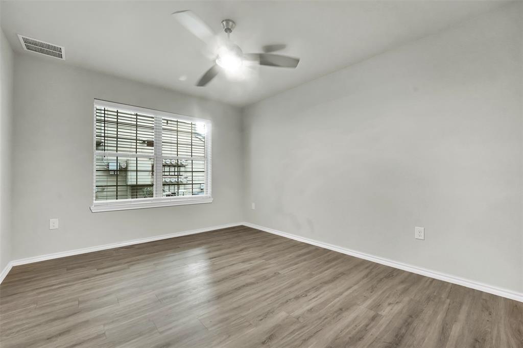 6108 Abrams Road - Photo 10