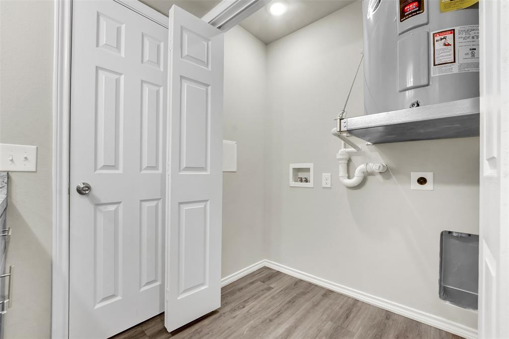 6108 Abrams Road - Photo 12