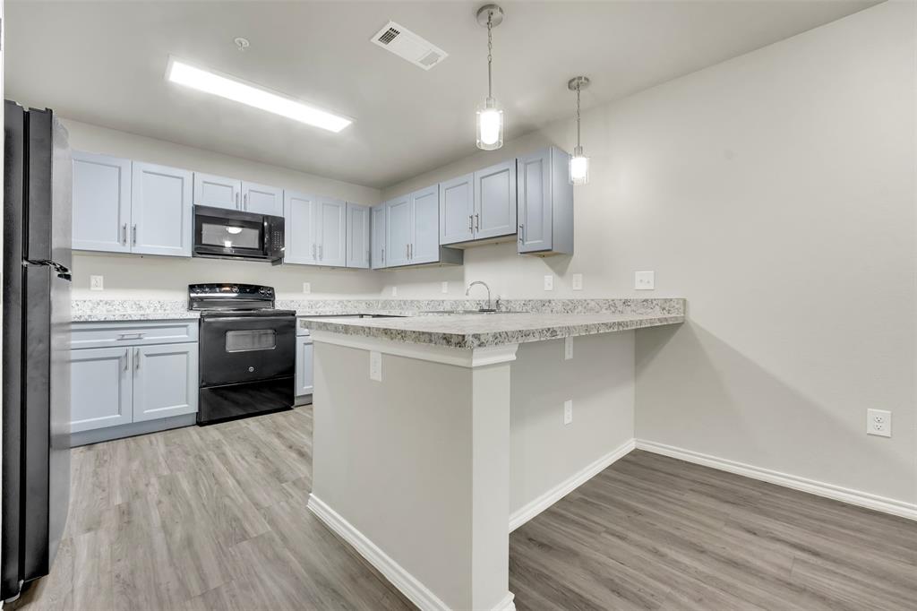 6108 Abrams Road - Photo 6
