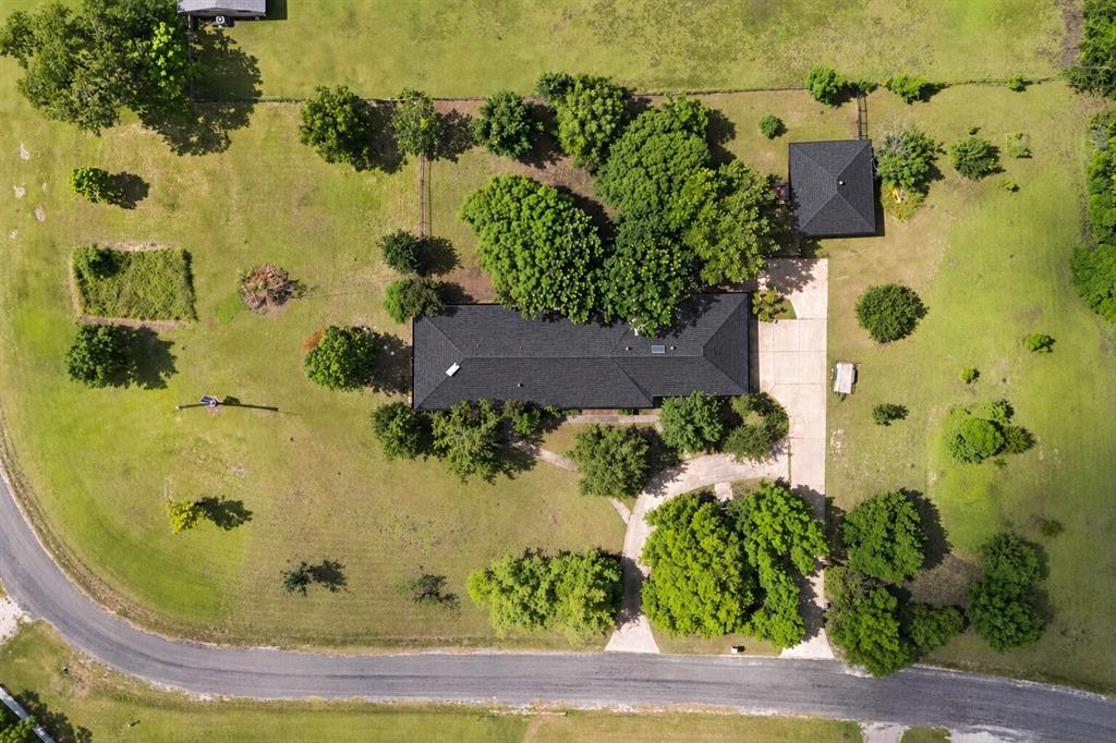 5291 Pecan Place Drive - Photo 2