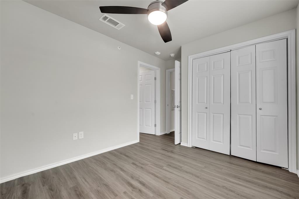 6108 Abrams Road - Photo 12