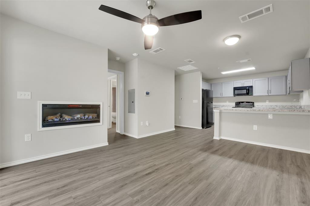 6108 Abrams Road - Photo 2
