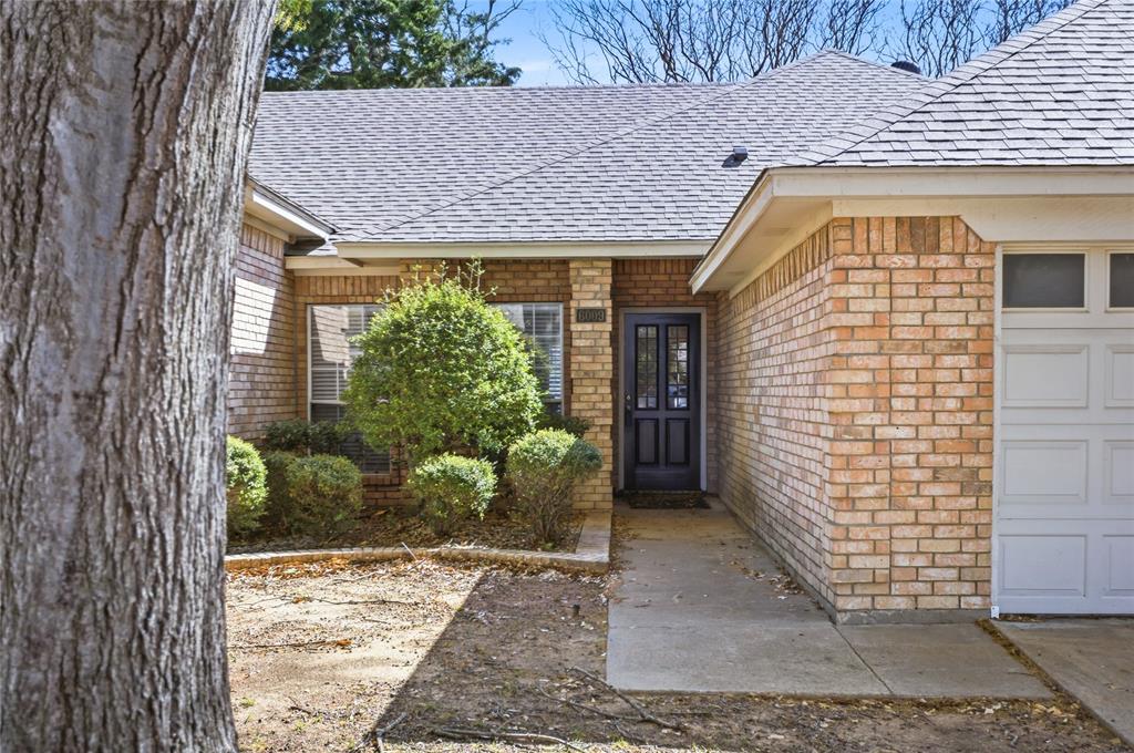 6009 Kenilworth Drive - Photo 4