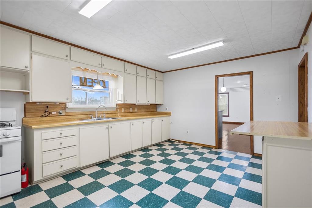 304 N Main Highway - Photo 12
