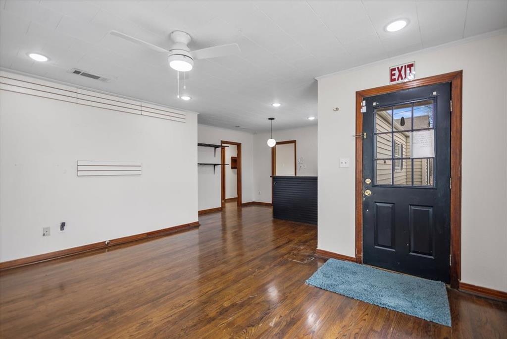 304 N Main Highway - Photo 4