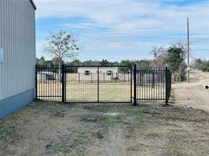 13332 FM 744 - Photo 8