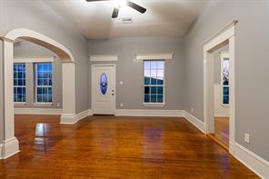 324 E Pace Street - Photo 10