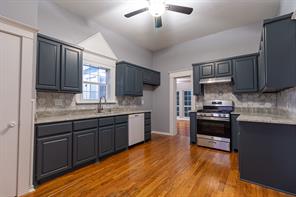 324 E Pace Street - Photo 11