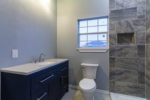 324 E Pace Street - Photo 26