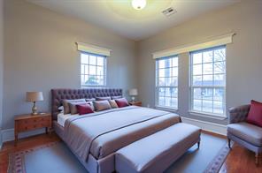 324 E Pace Street - Photo 32