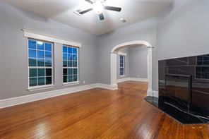 324 E Pace Street - Photo 6
