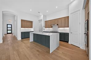 9809 Oak Glade Drive - Photo 2