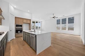 9809 Oak Glade Drive - Photo 4