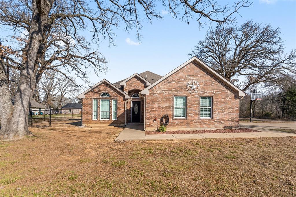 101 Driftwood Drive - Photo 1