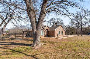 101 Driftwood Drive - Photo 2