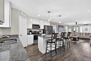 105 Brooks Street - Photo 10