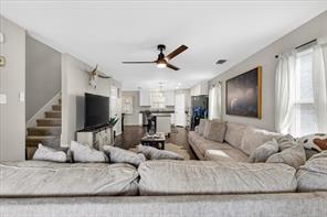 105 Brooks Street - Photo 5