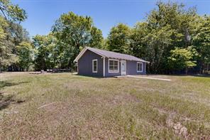 1586 Fm 2324 - Photo 13