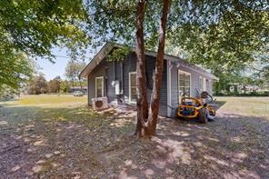 1586 Fm 2324 - Photo 15