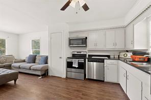 1586 Fm 2324 - Photo 17