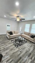 2000 May Street - Photo 4