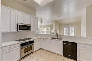 4905 Summer Oaks Lane - Photo 9