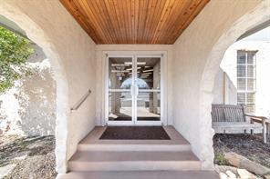 305 W Dallas Street - Photo 4