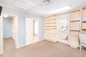 305 W Dallas Street - Photo 8