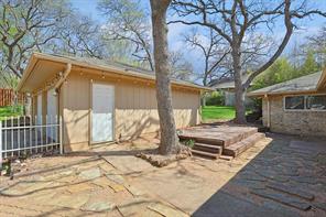 1005 Hopkins Drive - Photo 28
