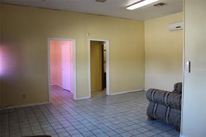 1401 Highway 84 Bypass - Photo 15