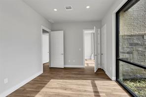 1701 Fountainview Drive - Photo 12