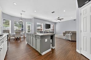 9708 Congressional Drive - Photo 14