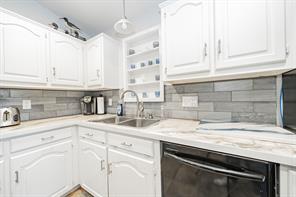 146 Harbor Drive - Photo 18