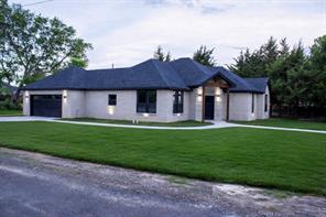 2212 Lakeshore Lane - Photo 2
