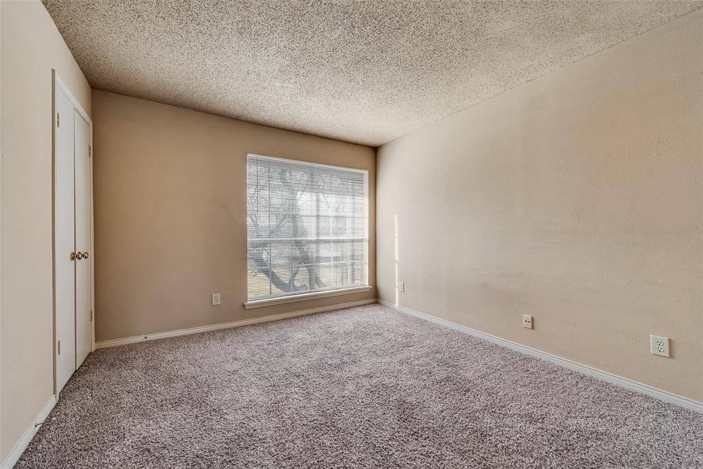 9801 Royal Lane - Photo 14