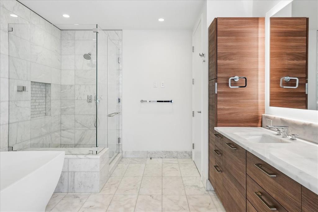7901 Windrose Avenue - Photo 22