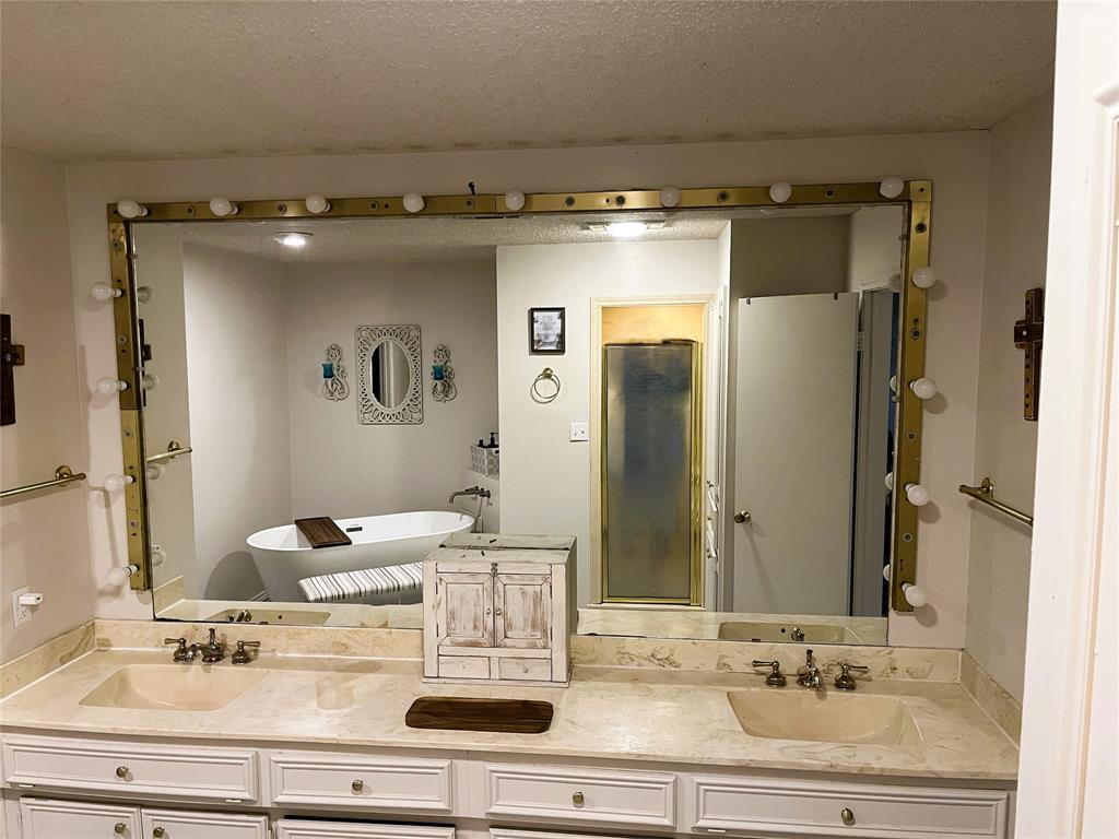 203 Jane Street - Photo 18