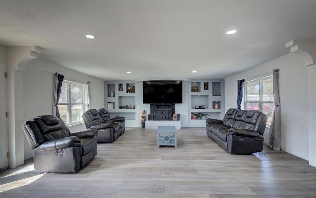 11291 Goss Street - Photo 7