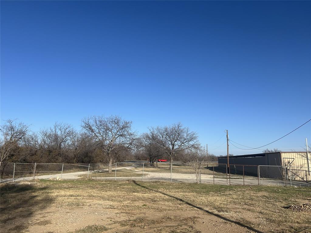 608 E College Street - Photo 24