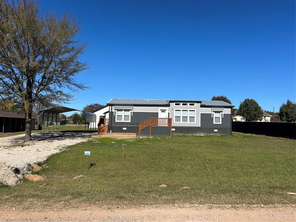 439 Whitefoot - Photo 1