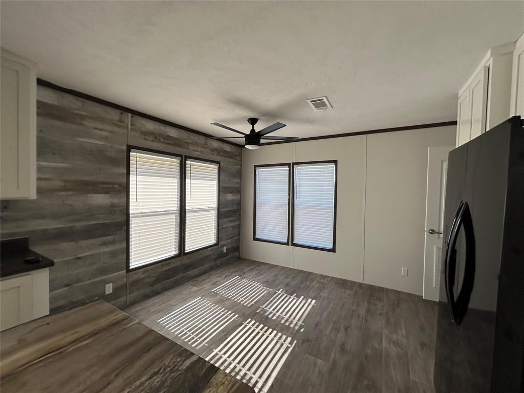439 Whitefoot - Photo 10