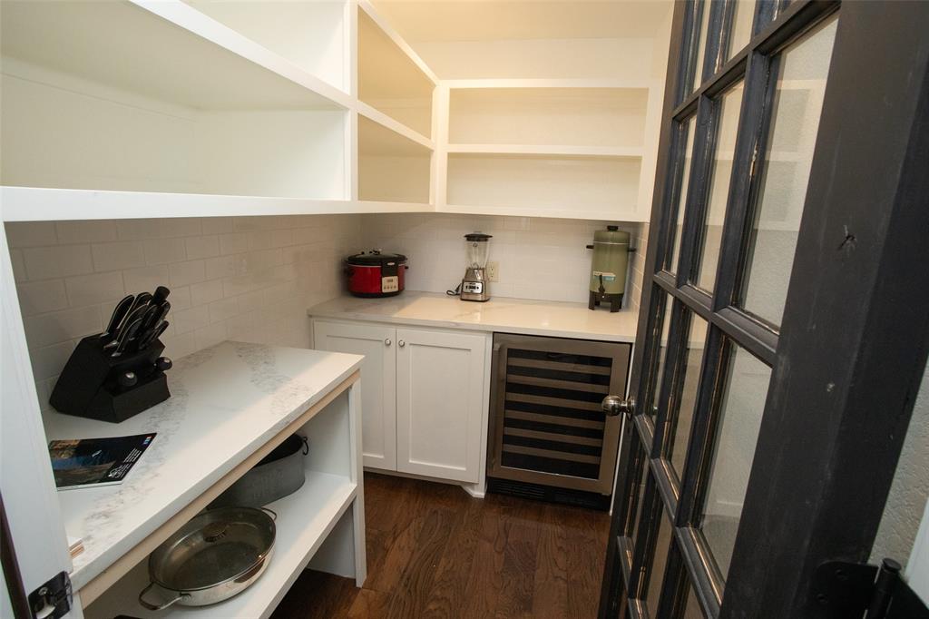 1204 Eagle Point - Photo 8