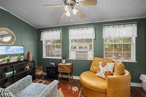 1002 W Pearl Street - Photo 23