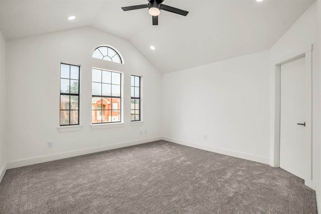 703 Meadowcreek Court - Photo 18