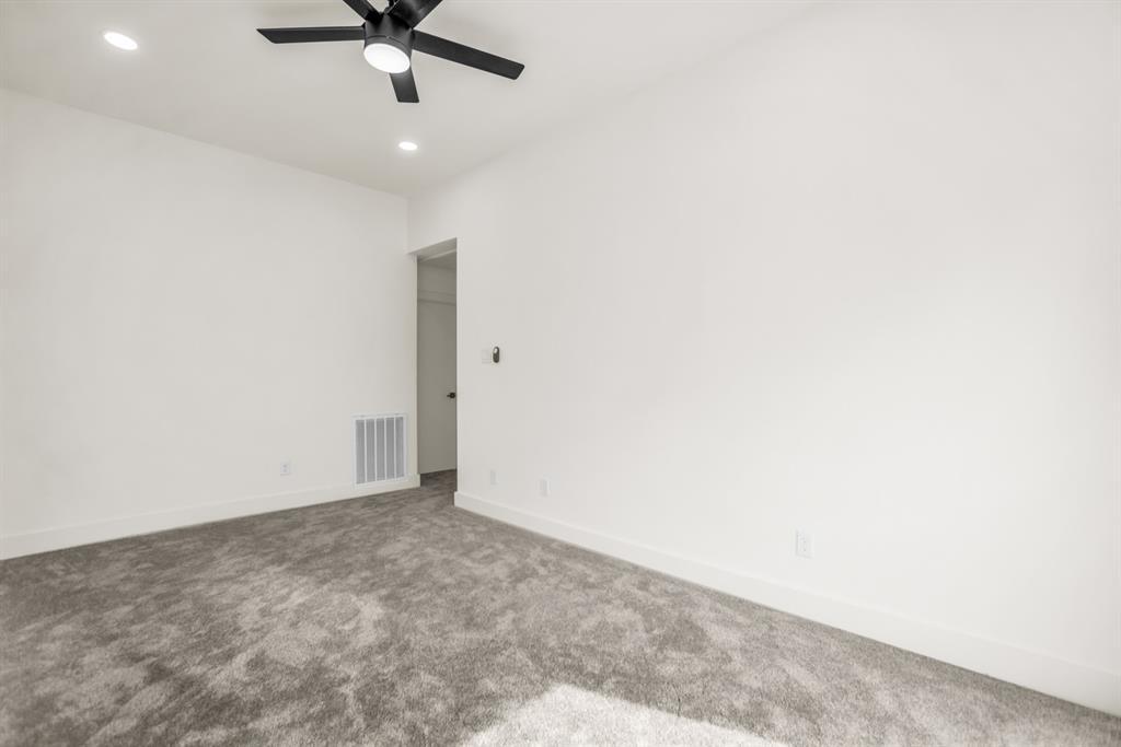 703 Meadowcreek Court - Photo 19