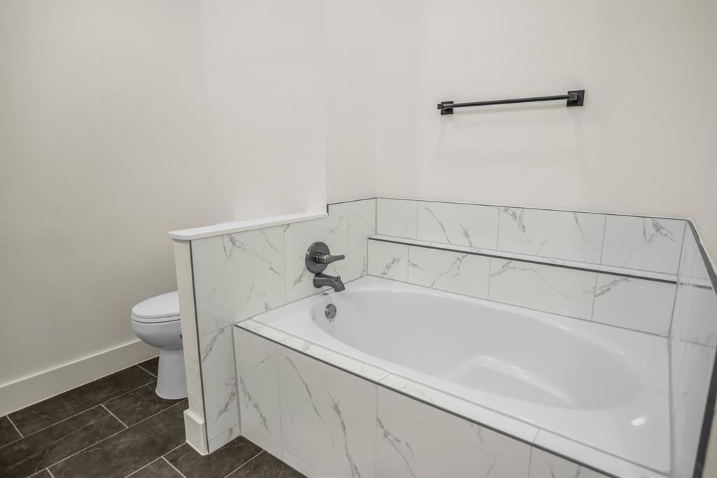 703 Meadowcreek Court - Photo 26