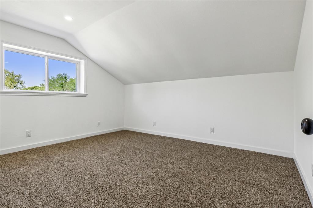 549 W Paloma Court - Photo 22
