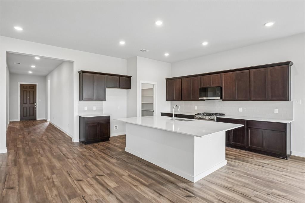 615 Landry Lane - Photo 8