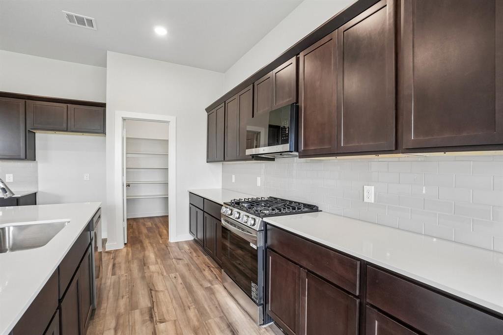 615 Landry Lane - Photo 9